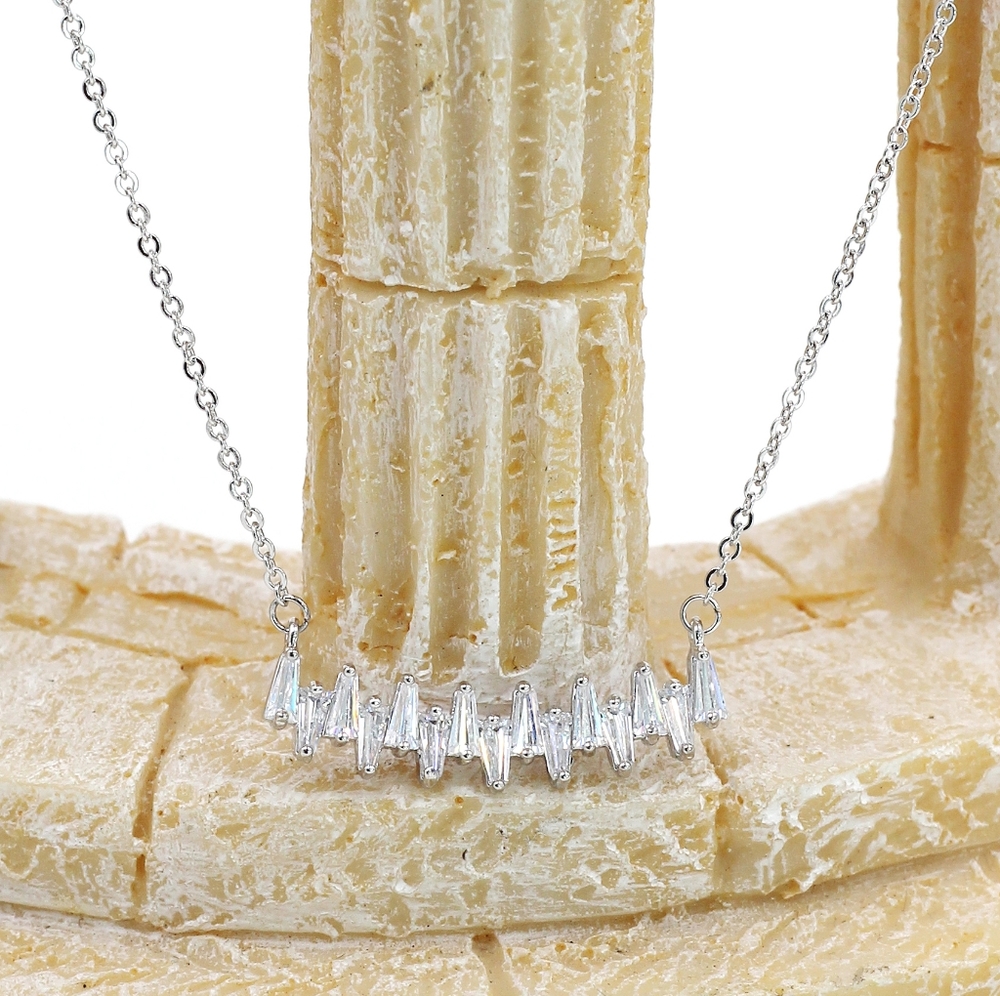 Sterling silver curve crystal silver necklace